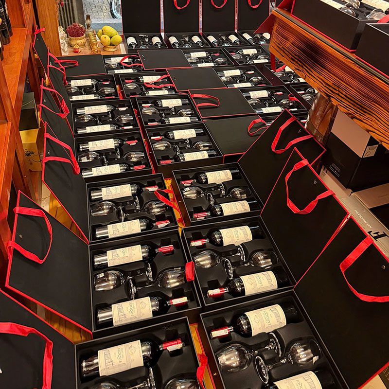 Quà Tết Doanh Nghiệp Số Lượng Lớn