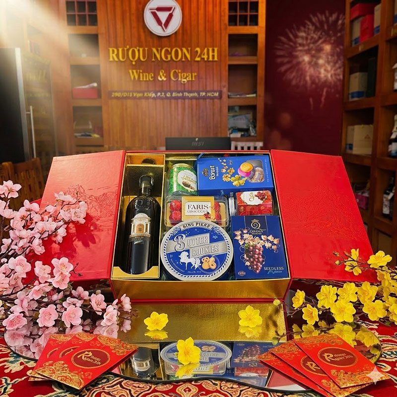 Quà Tết Rượu Vang Bánh Kẹo Giá Tốt